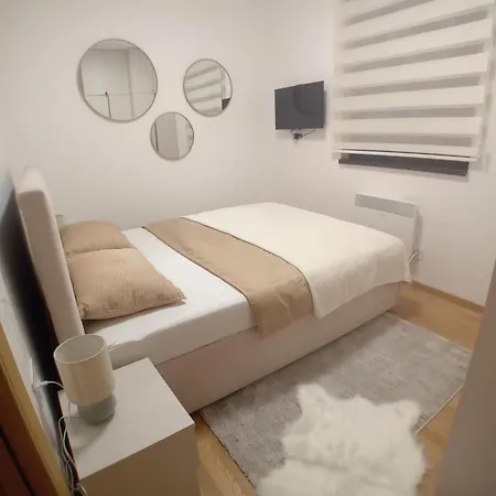 Apartman Mondo Apartment *
