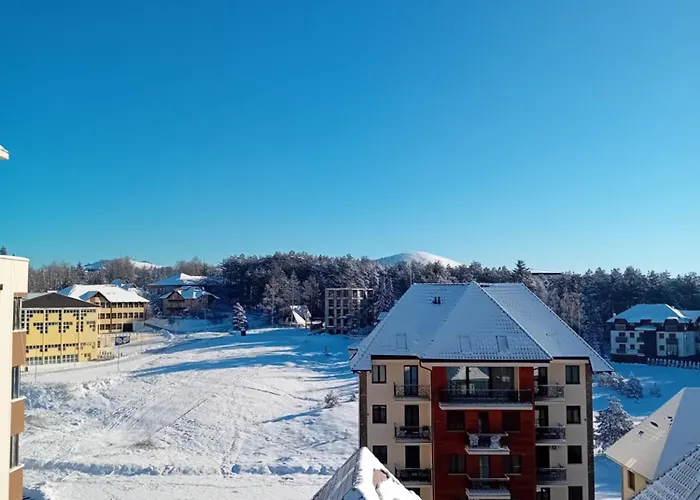 아파트 Apartman Mondo